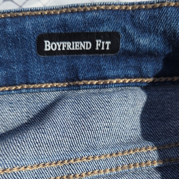 Judy Blue Women's Light Blue Boyfriend Jeans - Picture 3 of 14